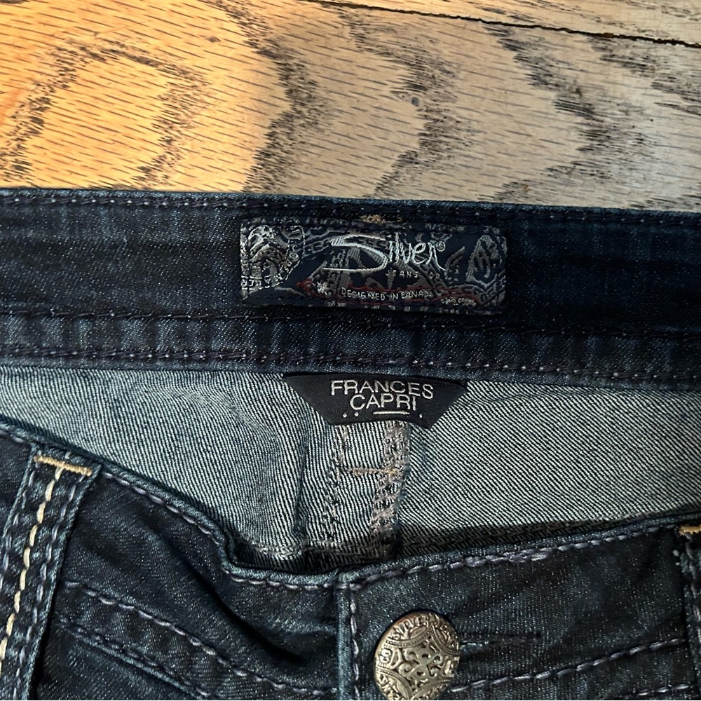 Silver Jeans Dark Wash Cropped Ankle Jeans - Picture 2 of 4